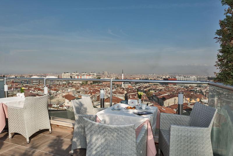 Marnas Hotel - Teras