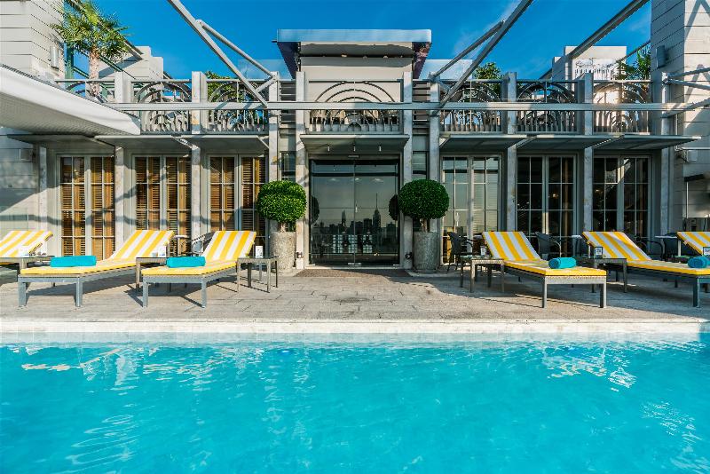 Akara Hotel Bangkok - Havuz
