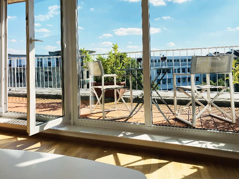 Victoria Apartments - Genel