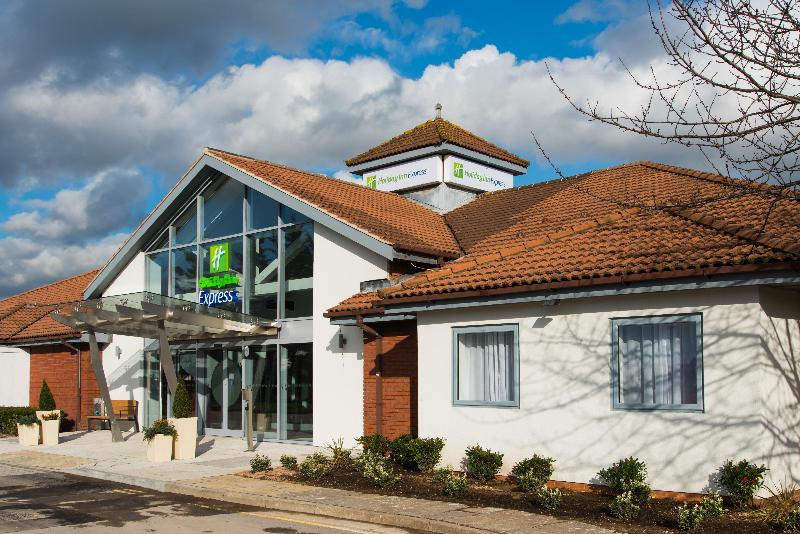 Holiday Inn Express Portsmouth - North - Genel