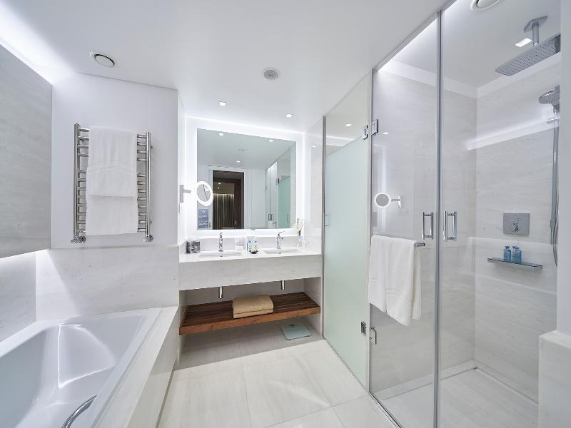 Les Suites At The Cliff Bay - Oda