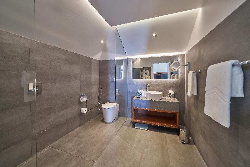 Les Suites At The Cliff Bay - Oda
