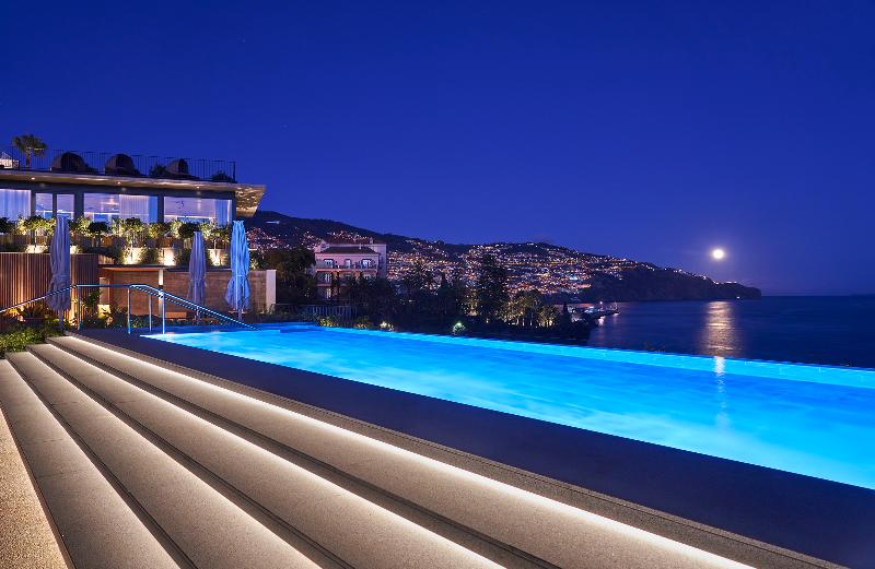 Les Suites At The Cliff Bay - Havuz