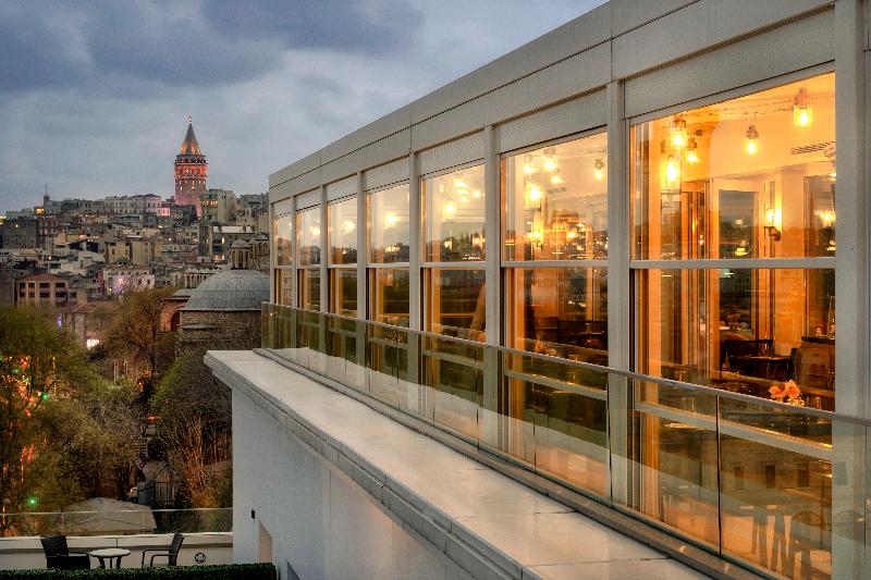 Port Bosphorus Hotel - Teras