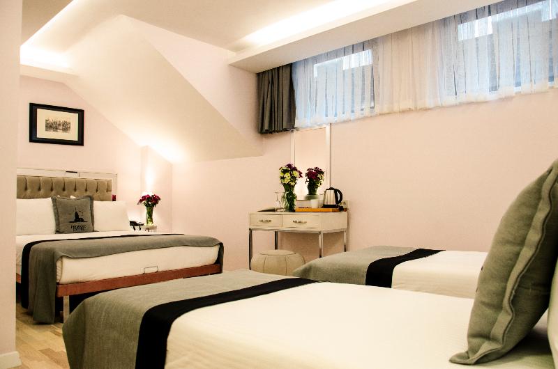 Primero Hotel - Oda
