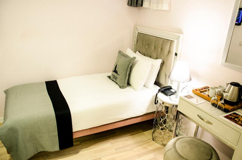 Primero Hotel - Oda
