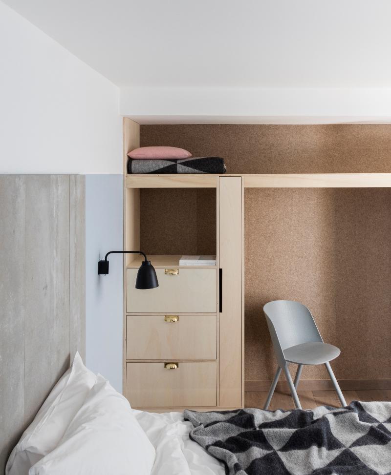 Leman Locke, Aldgate - Oda