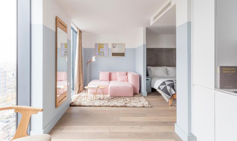 Leman Locke, Aldgate - Oda