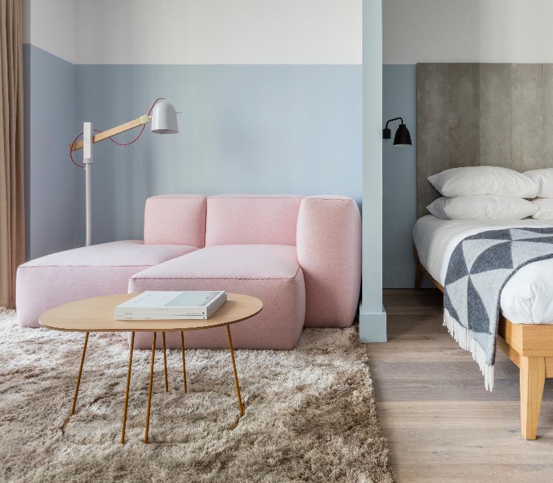 Leman Locke, Aldgate - Oda