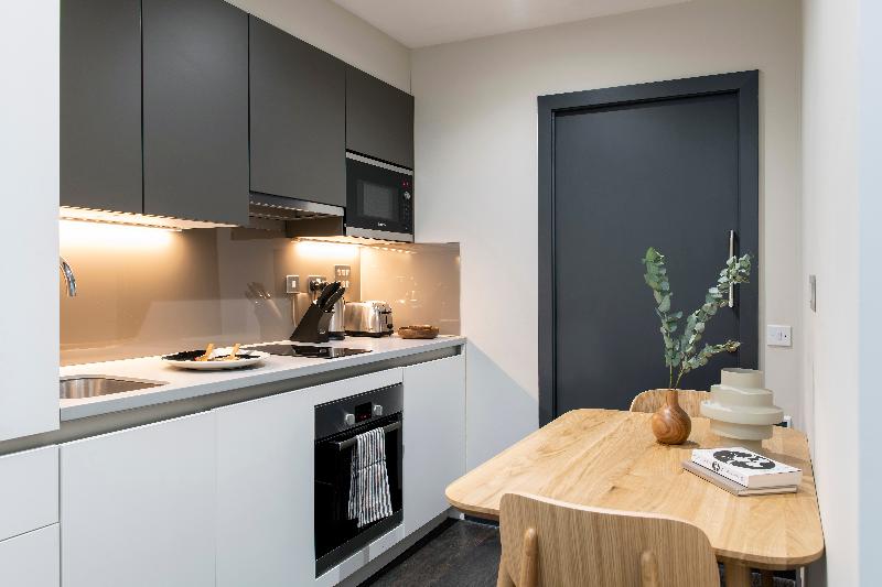 Cove - Cannon Street, The City - Oda