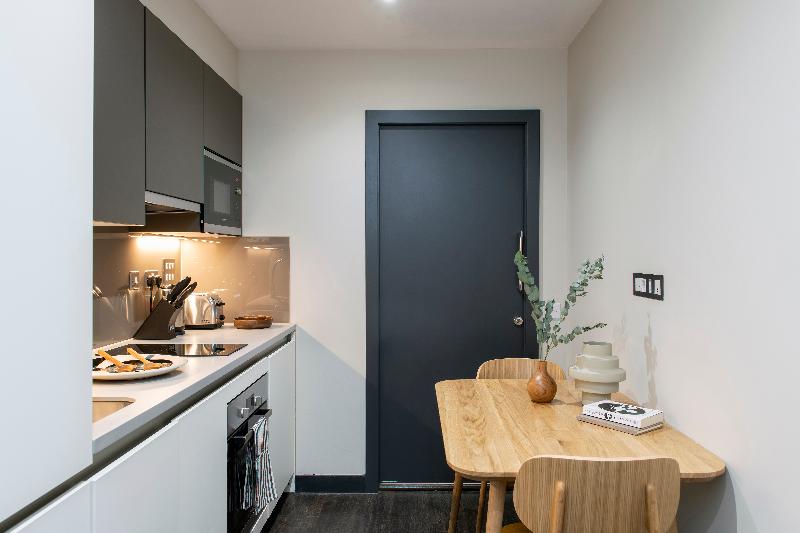 Cove - Cannon Street, The City - Oda