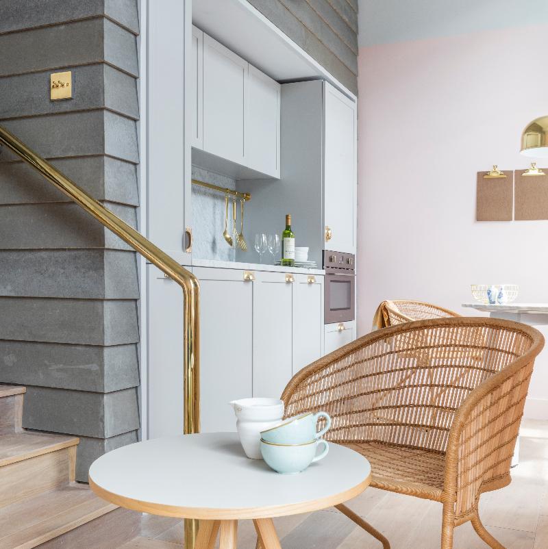 Eden Locke, George Street - Oda