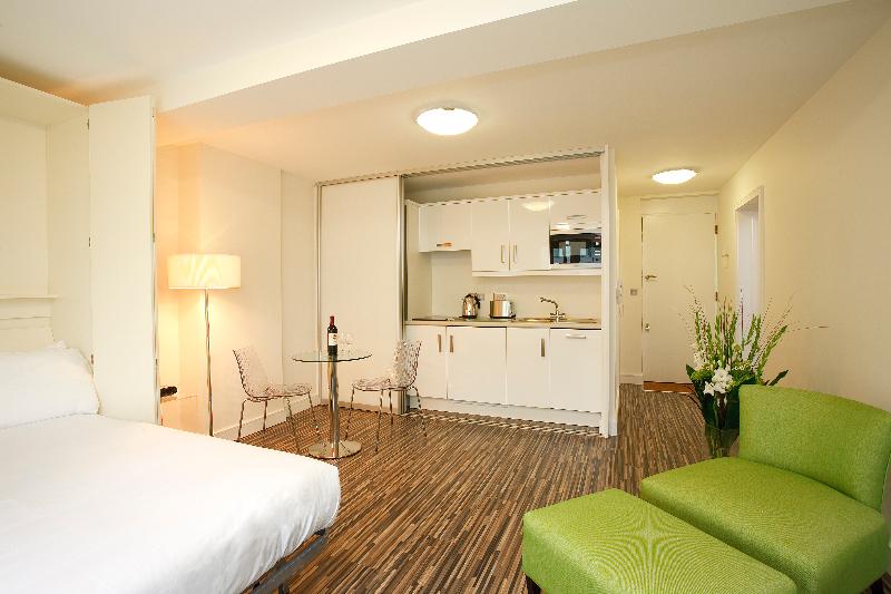 SACO Holborn - Lamb's Conduit St - Oda