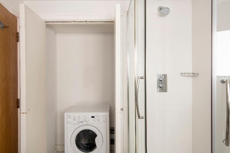 SACO Holborn - Lamb's Conduit St - Oda