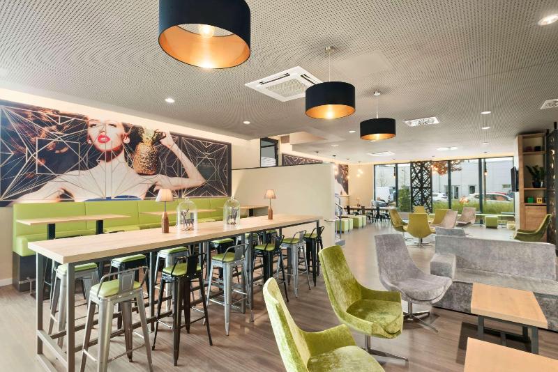 Super 8 by Wyndham Munich City North - Bar