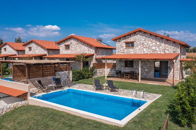Esperanza Villas - Havuz