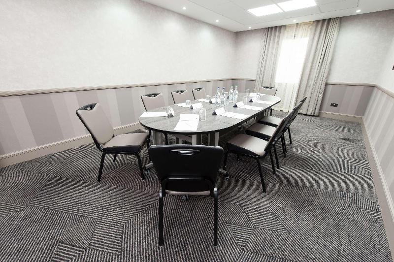 Doubletree by Hilton Edinburgh Airport - Toplantı