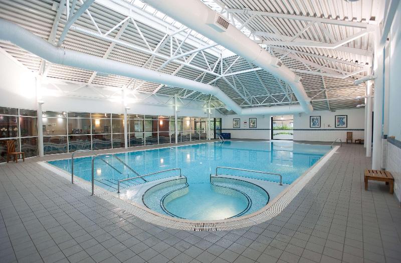 Doubletree by Hilton Edinburgh Airport - Havuz