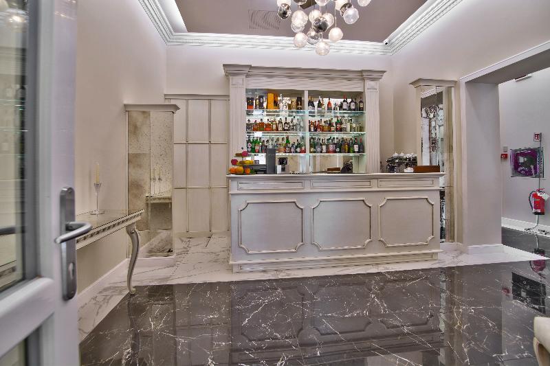 The Moon Boutique Hotel - Bar