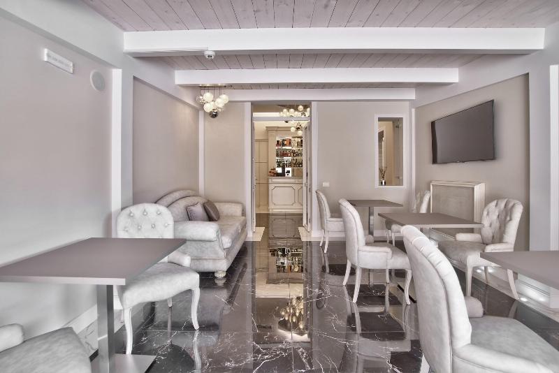 The Moon Boutique Hotel - Bar