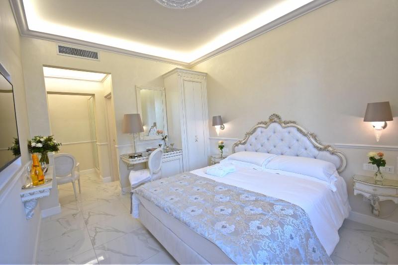 The Moon Boutique Hotel - Oda