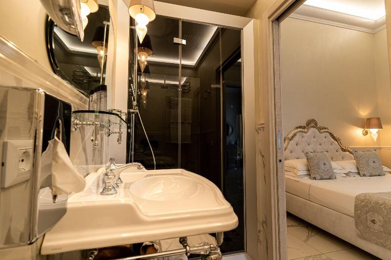 The Moon Boutique Hotel - Oda