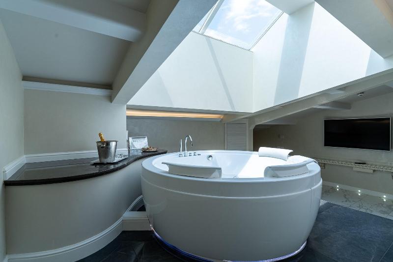 The Moon Boutique Hotel - Oda
