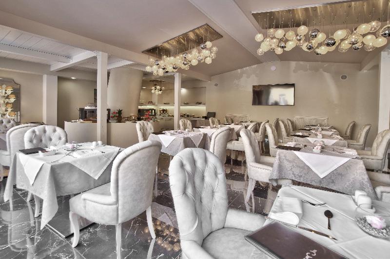 The Moon Boutique Hotel - Restoran