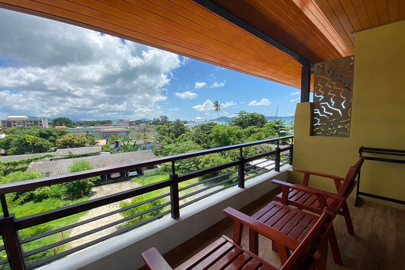 Aqua Resort Phuket Near Beach by ZUZU - Oda