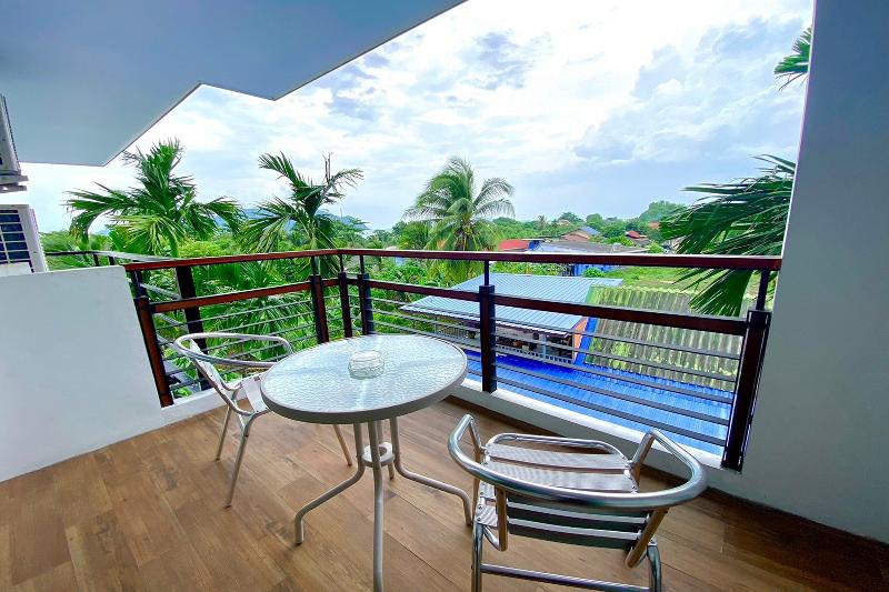 Aqua Resort Phuket Near Beach by ZUZU - Oda