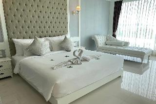 Aqua Resort Phuket Near Beach by ZUZU fotoÄŸrafÄ±