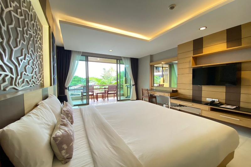 Aqua Resort Phuket Near Beach by ZUZU - Oda