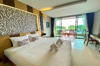 Aqua Resort Phuket Near Beach by ZUZU fotoÄŸrafÄ±
