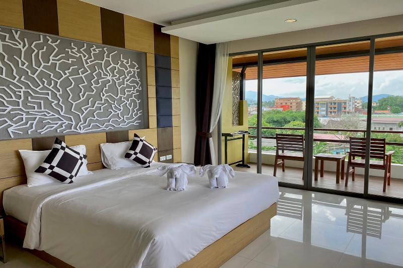Aqua Resort Phuket Near Beach by ZUZU - Oda