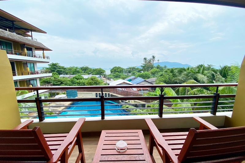 Aqua Resort Phuket Near Beach by ZUZU - Oda