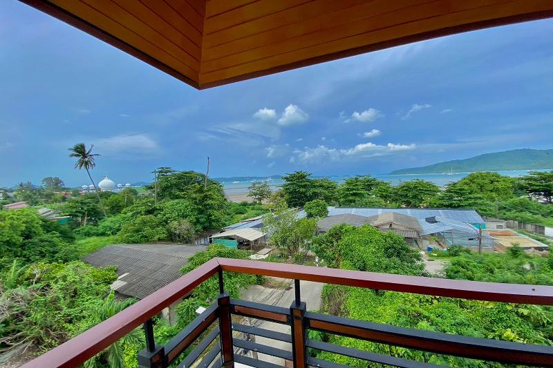 Aqua Resort Phuket Near Beach by ZUZU - Oda