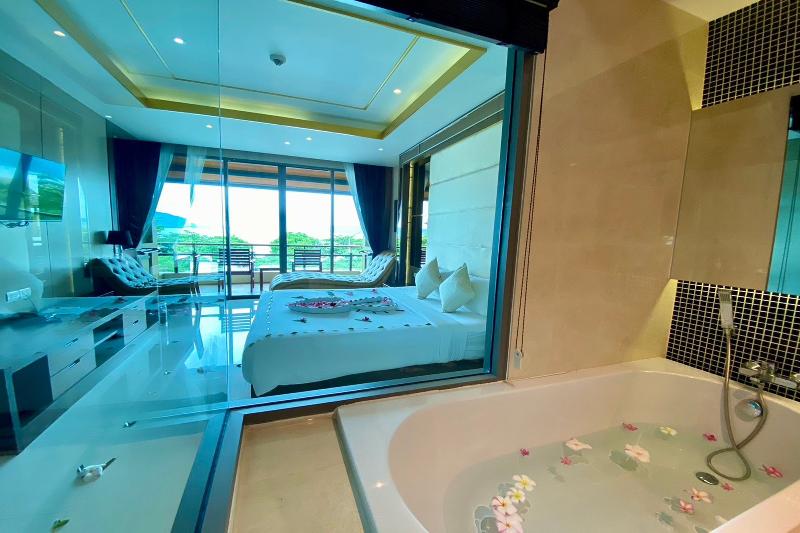 Aqua Resort Phuket Near Beach by ZUZU - Oda