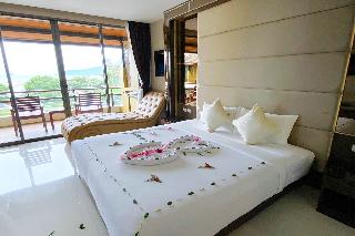 Aqua Resort Phuket Near Beach by ZUZU fotoÄŸrafÄ±