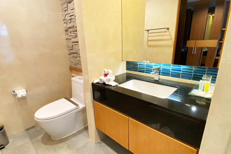 Aqua Resort Phuket Near Beach by ZUZU - Oda