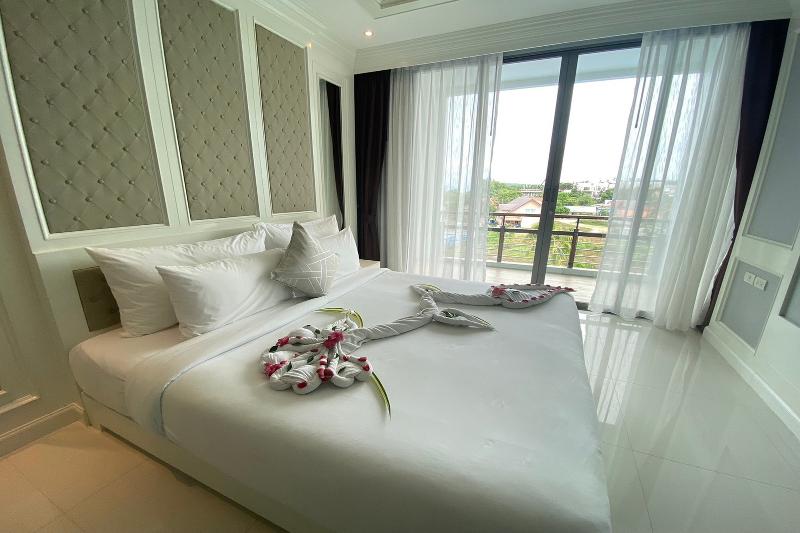 Aqua Resort Phuket Near Beach by ZUZU - Oda