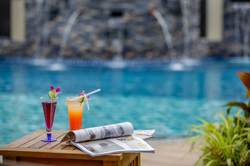 Aqua Resort Phuket Near Beach by ZUZU - Havuz