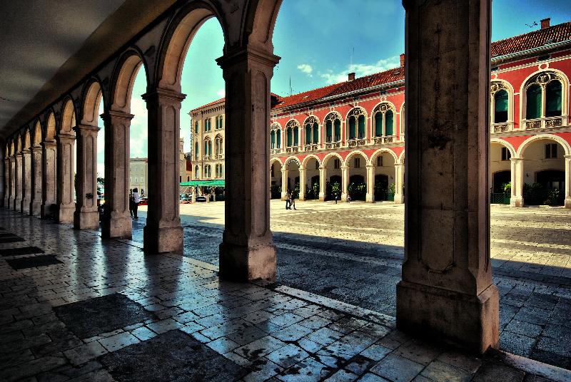 Porta Adriatica - Genel