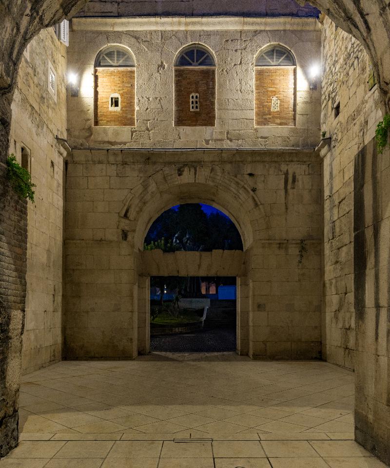 Porta Adriatica - Genel
