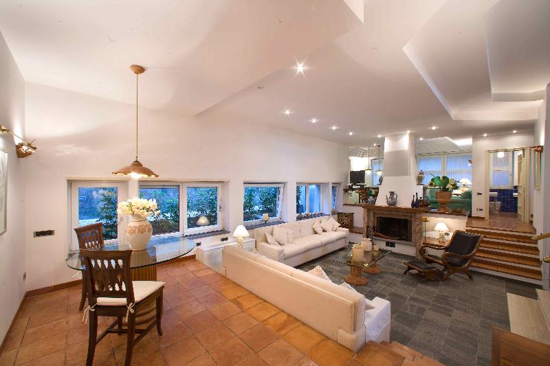 Villa Jewel - Lobi