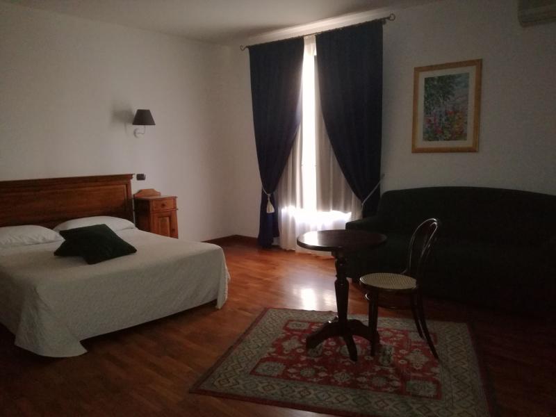 La Piazzetta Hotel - Oda