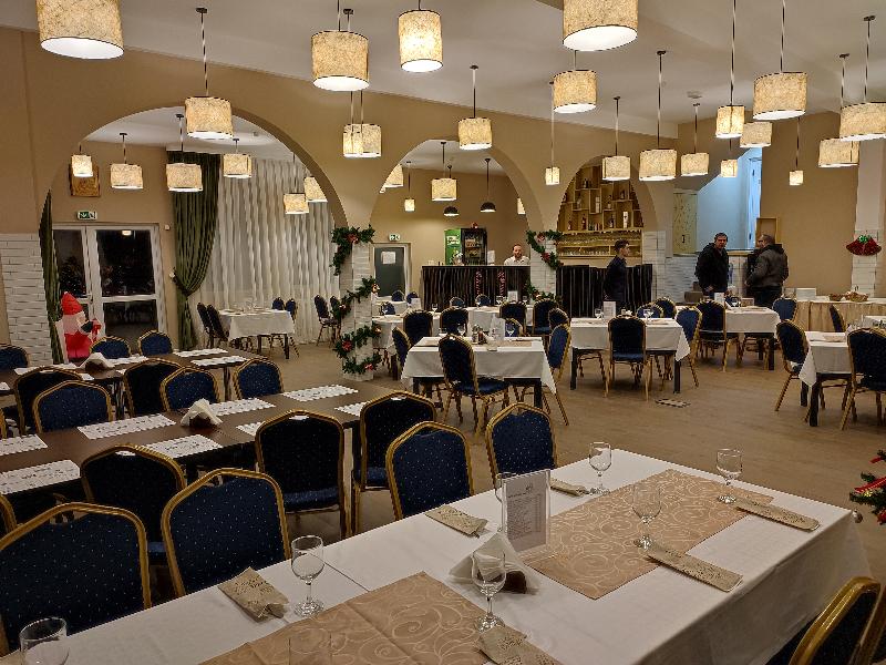 Iri Busteni Hotel - Restoran