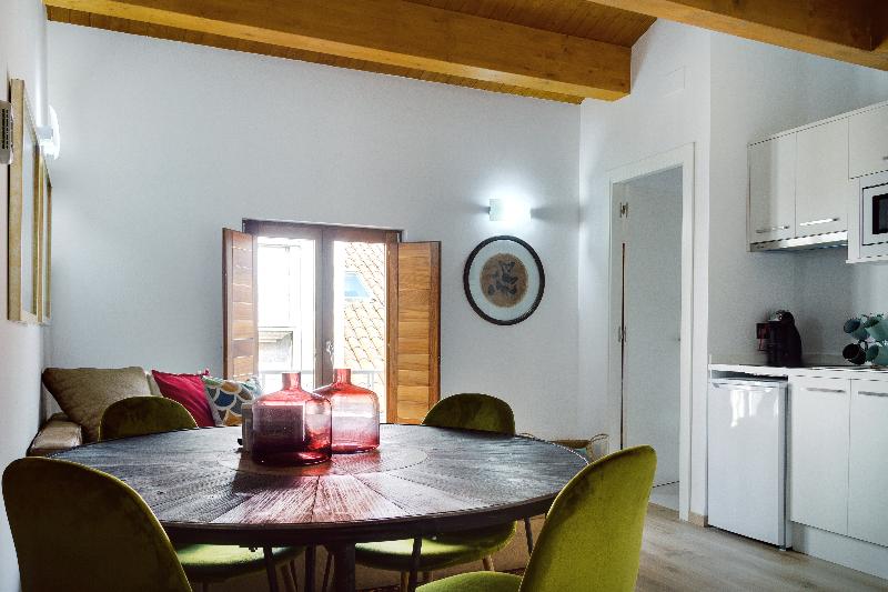 Apartamentos Rua Travesa - Oda