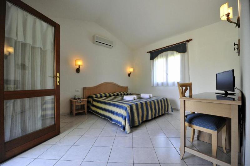 Cala Mirto Hotel - Oda