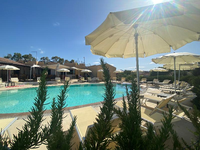 Cala Mirto Hotel - Havuz