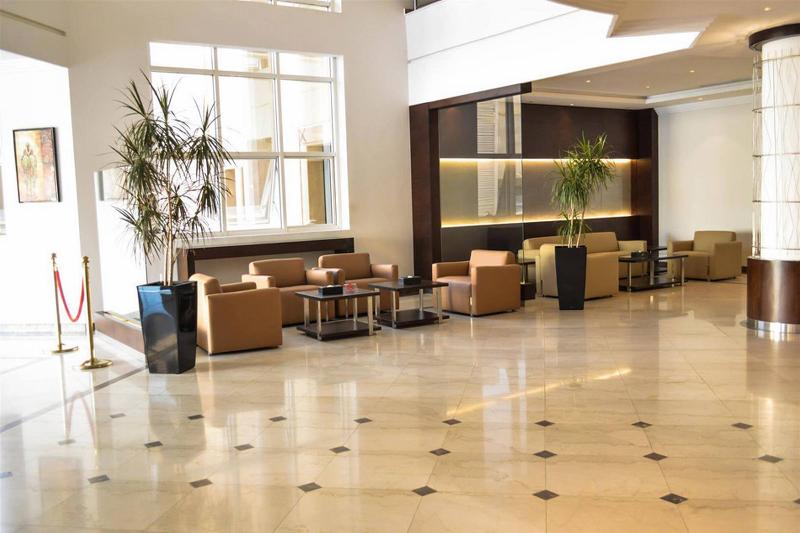 Executives Hotel Azizia - Lobi